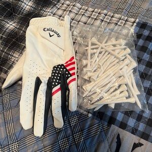 XL- Callaway White Golf Glove with Flag Design+ 45 wooden 2.75 inch golf tees